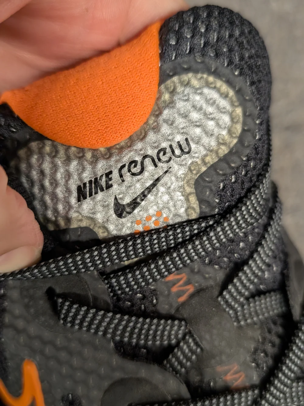 Nike Men's Black and Orange Athletic Running Shoes - Picture 8 of 11